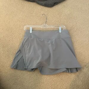 gray lululemon skirt